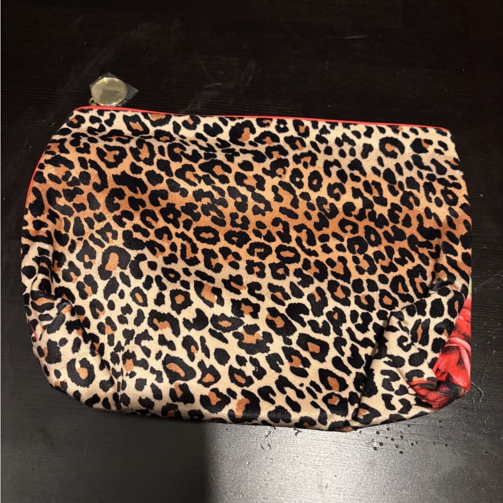 Estee Lauder Leopard Print Cosmetic Bag - Picture 3 of 3